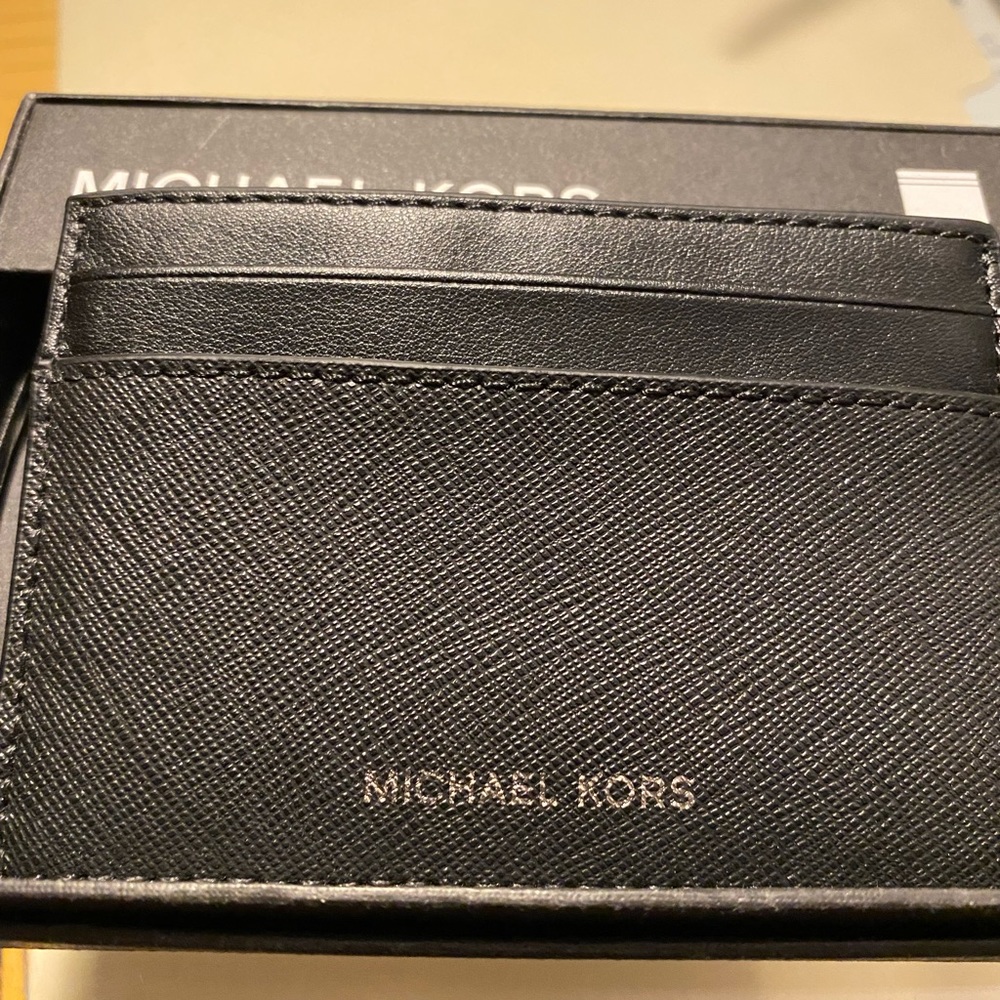Black unisex Michael Kors card wallet